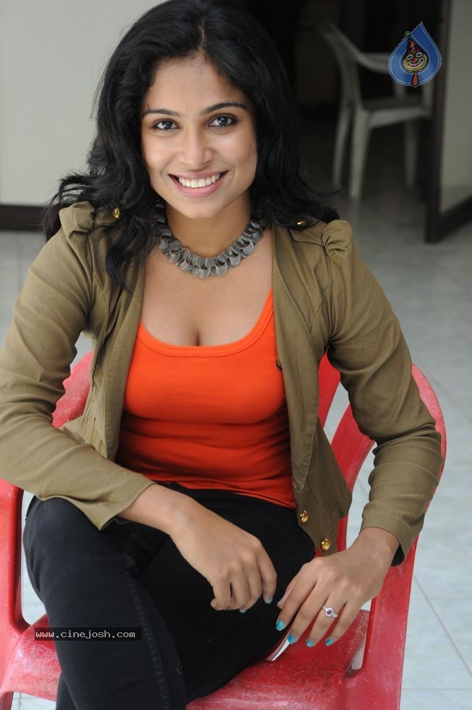 Vrushali Latest Photos - 72 / 109 photos