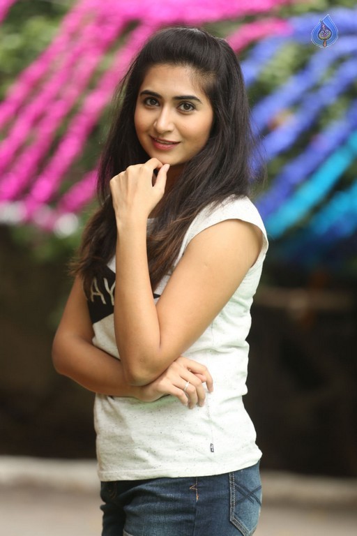 Vyoma Nandi New Gallery - 15 / 57 photos