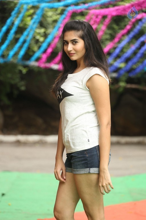 Vyoma Nandi New Gallery - 24 / 57 photos