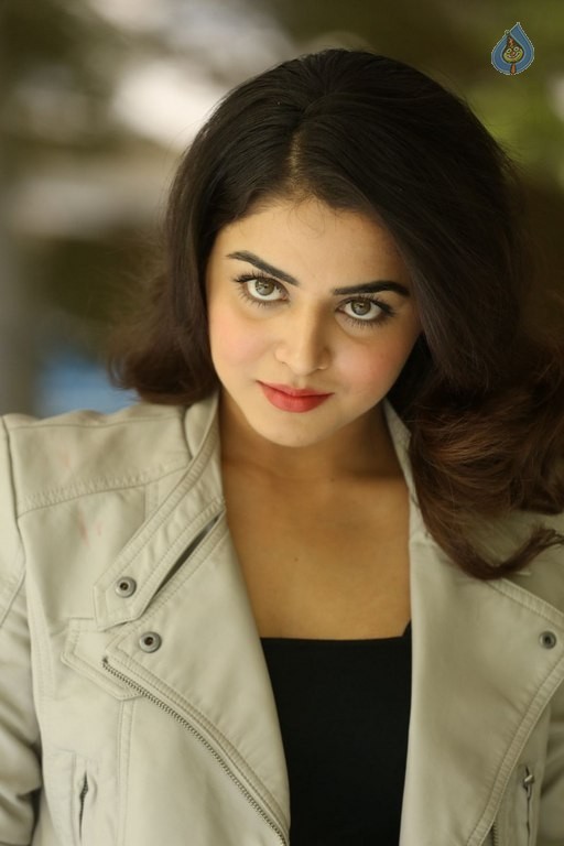 Wamiqa Gabbi New Pics - 15 / 59 photos