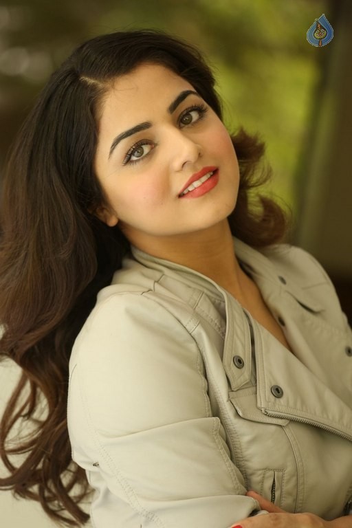 Wamiqa Gabbi New Pics - 21 / 59 photos