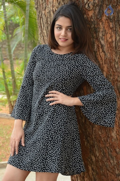 Wamiqa Gabbi New Pics - 18 / 56 photos