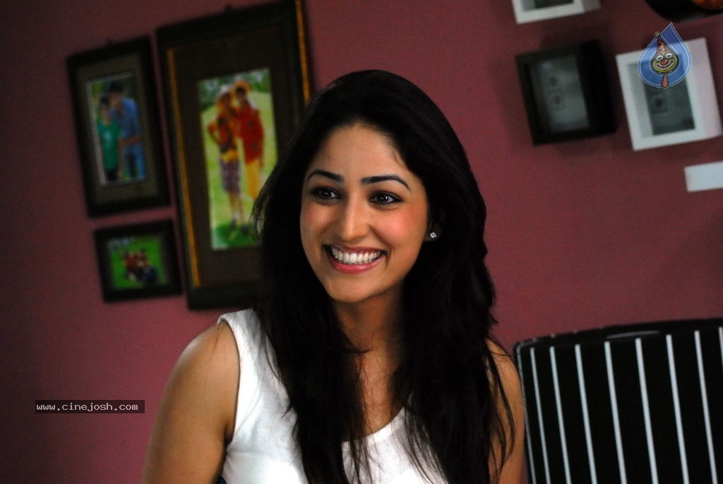 Yami Gautam New Hot Stills - 40 / 40 photos