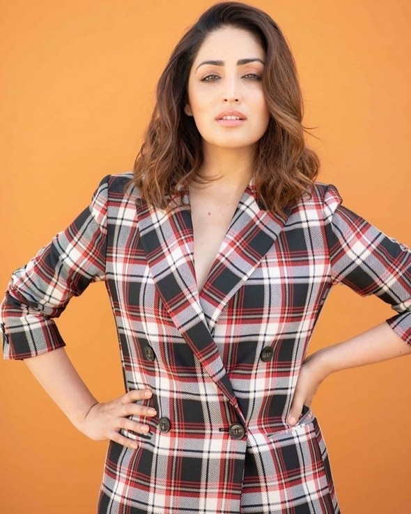 Yami Gautam Stills - 2 / 12 photos