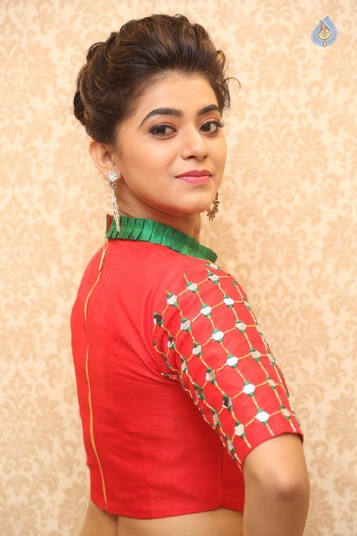 Yamini Bhaskar Latest Photos - 36 / 42 photos