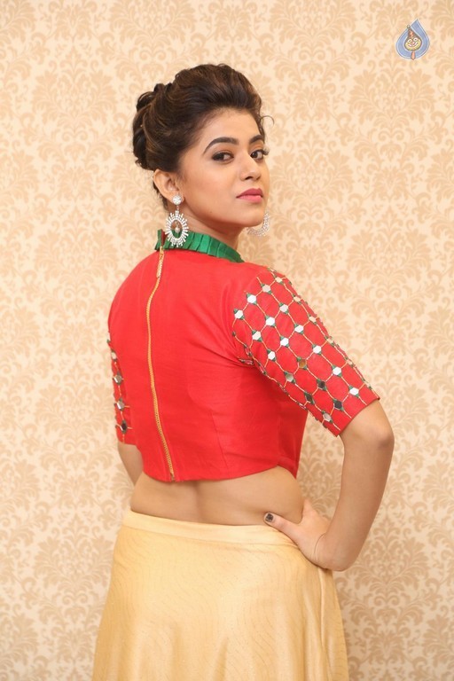 Yamini Bhaskar Latest Photos - 41 / 42 photos