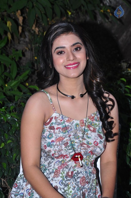 Yamini Bhaskar Latest Pics - 39 / 42 photos