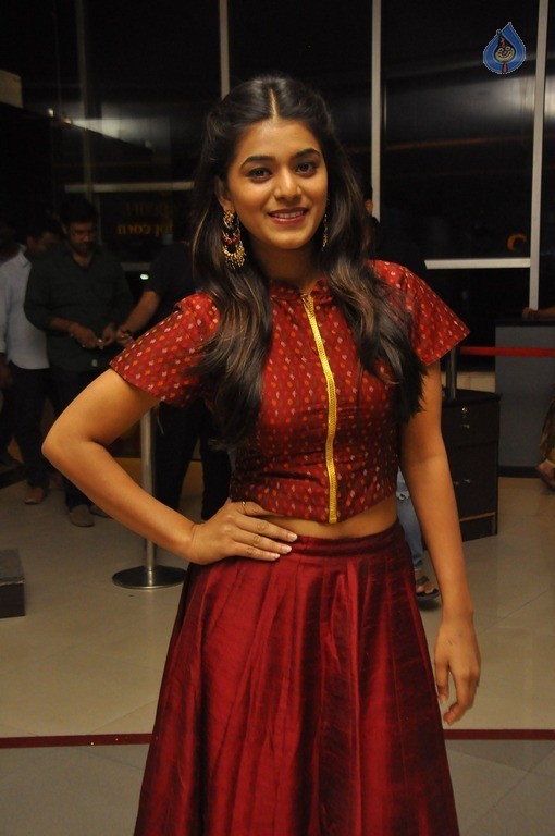 Yamini Bhaskar New Photos - 1 / 27 photos