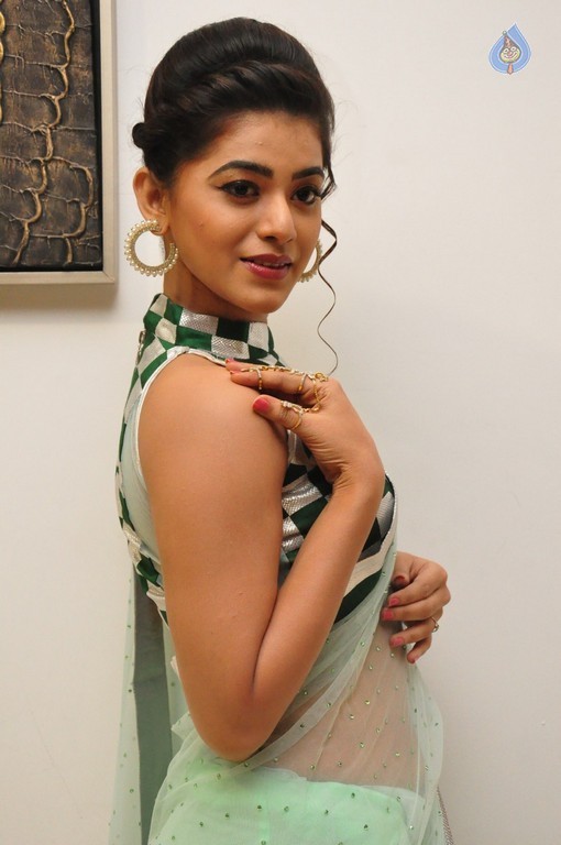Yamini Bhaskar New Pics - 4 / 21 photos