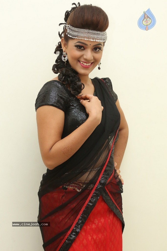 Yamini Latest Gallery - 2 / 104 photos