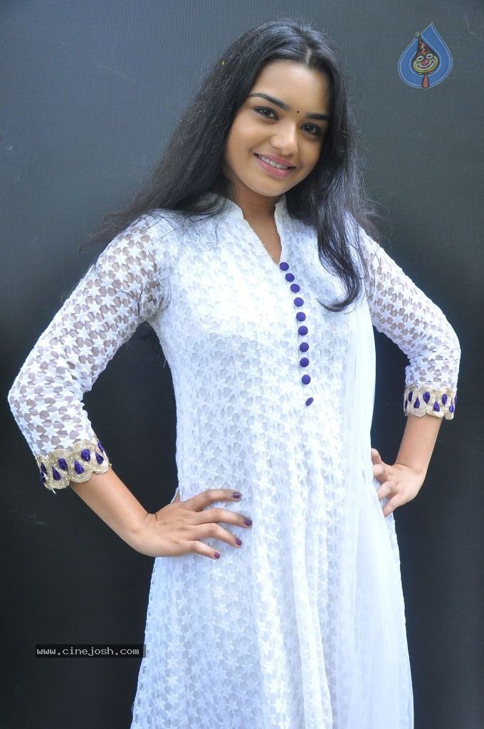 Yamini New Stills - 12 / 50 photos