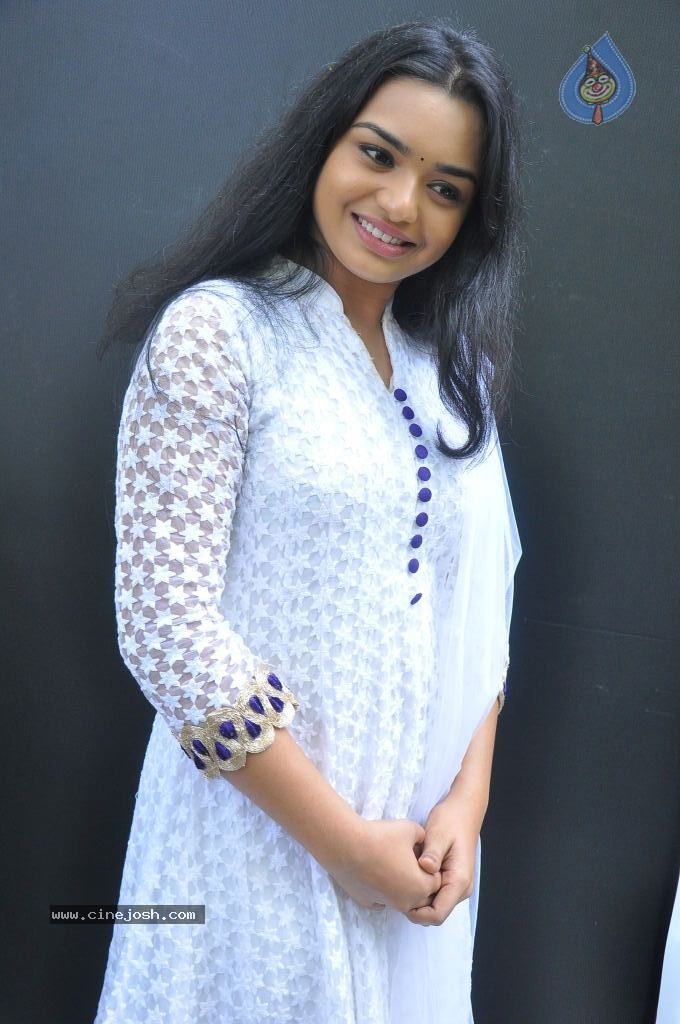 Yamini New Stills - 30 / 50 photos