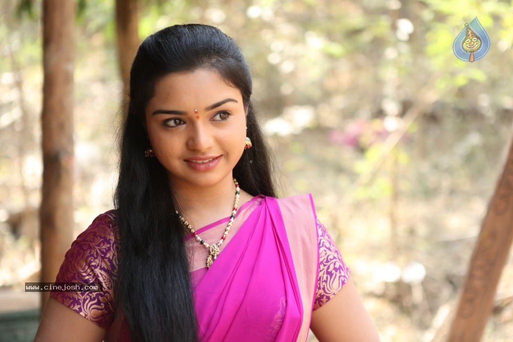 Yamini New Stills - 45 / 84 photos