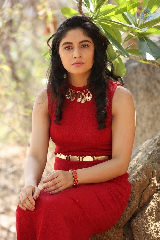 Zahida Sam Photos - 14 / 41 photos