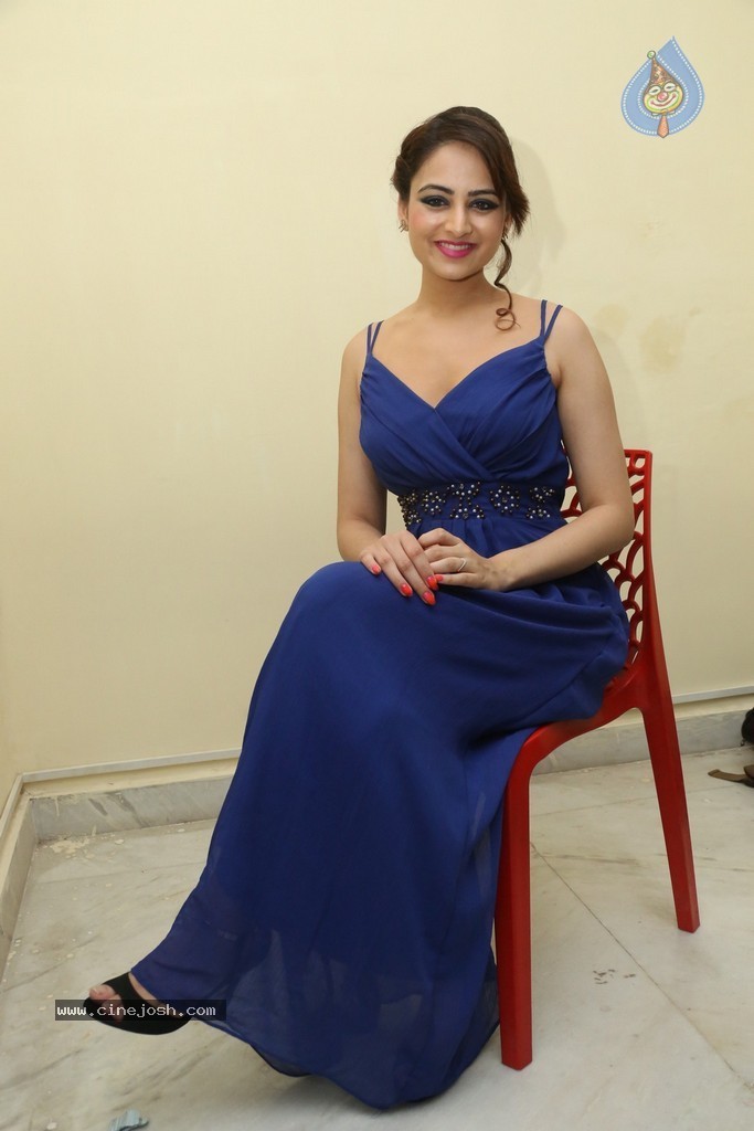 Zoya Afroz Hot Stills - 58 / 152 photos