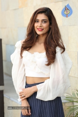 Aakanksha Singh Latest Stills - 4 of 21