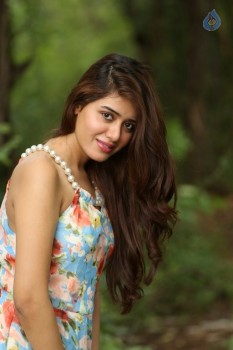Aarti Chhikara New Photos - 11 of 42