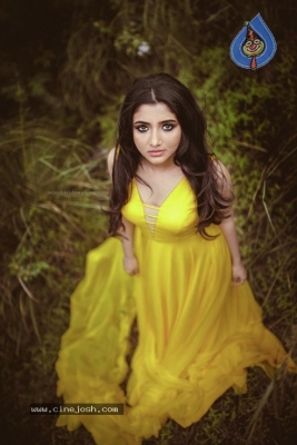 Actress Mirna Stills - 8 of 9