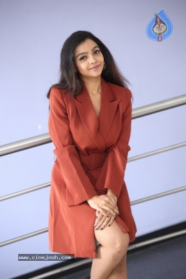 Actress Nithya Shetty Pictures - 13 of 38