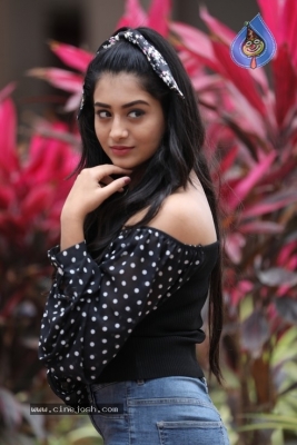 Actress Rashi Singh Stills - 14 of 18