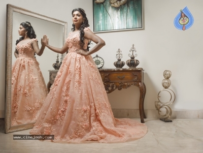 Actress Riythvika Diadem Photoshoot - 3 of 5