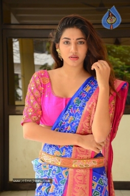 Actress Sonakshi Singh Rawat Gallery - 20 of 34