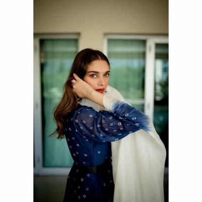 Aditi Rao Hydari Photos - 1 of 17