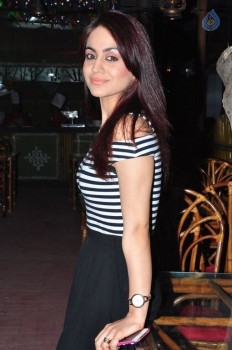 Aksha New Pics - 21 of 42