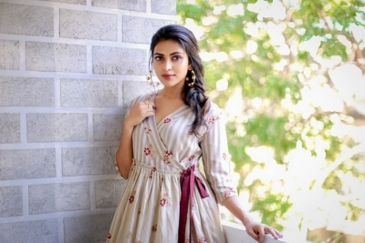 Amala Paul Photos - 3 of 5