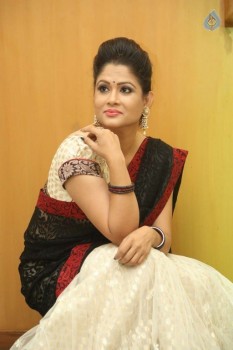 Anchor Shilpa Chakravarthy Photos - 15 of 36