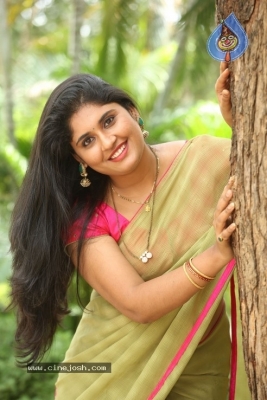 Anchor Sonia Chowdary Pics - 5 of 16