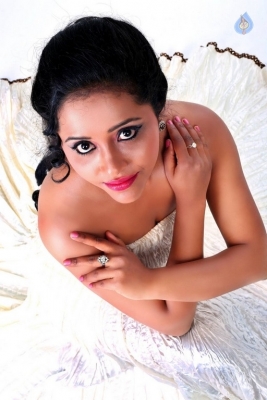Anusha Nair Latest Photos - 12 of 21