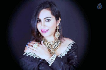 Arshi Khan New Photos - 1 of 14