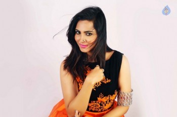 Arshi Khan New Photos - 12 of 14