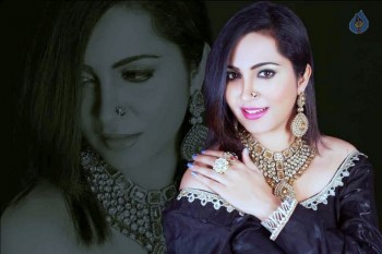 Arshi Khan New Photos - 13 of 14