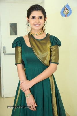 Ashima Narwal Photos - 13 of 14