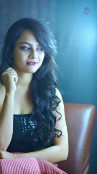 Athithi Das Latest Photos - 9 of 14