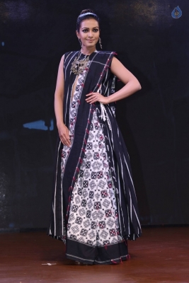 Catherine Tresa at Woven 2017 Fashion Show - 21 of 28