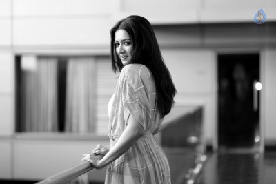 Catherine Tresa Latest Photo Shoot - 61 of 62