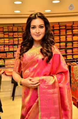 Catherine Tresa New Pics - 17 of 26