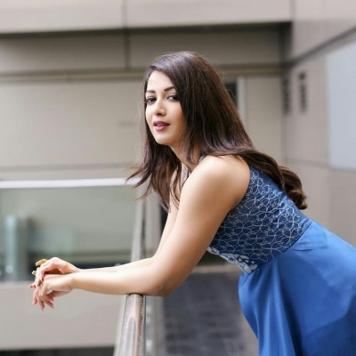 Catherine Tresa Photos - 4 of 5