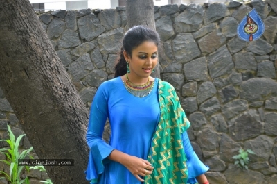 Chandini Tamilarasan Photos - 15 of 15