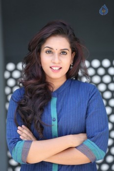 Chetana Uttej Gallery - 1 of 40