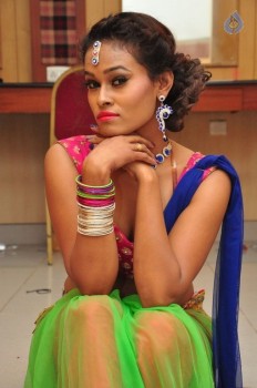 Dancer Nisha New Pics - 4 of 42