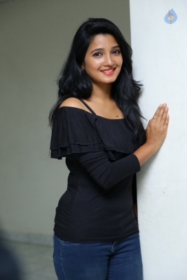 Deepthi Shetty Latest Gallery - 11 of 20