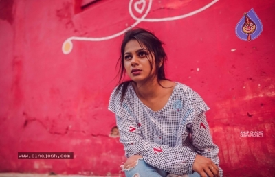 Delna Davis Latest Photos - 7 of 11