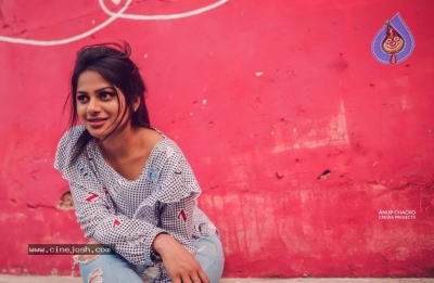 Delna Davis Latest Photos - 9 of 11