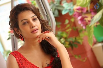 Diksha Panth Photos - 10 of 55