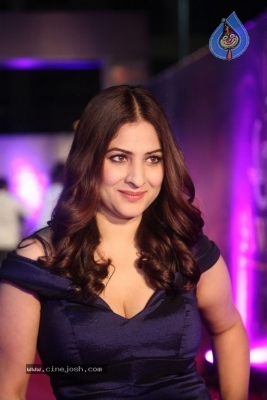 Gowri Munjal at Zee Apsara Awards - 19 of 32