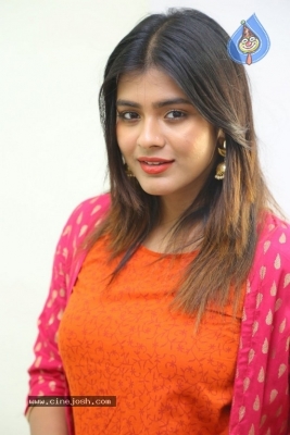 Hebah Patel Interview Photos - 4 of 17